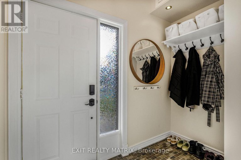 28812428/1503-briarfield-crescent/fallingbrookridgemount/ottawa/ontario/K4A1W6_4