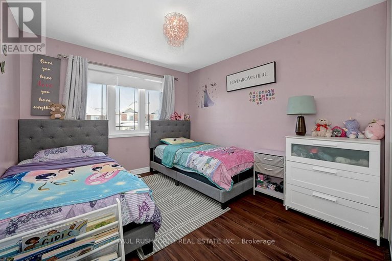 29495848/560-du-pin-rouge-way/mer-bleuebradley-estatesanderson-park/ottawa/ontario/K1W0C4_32