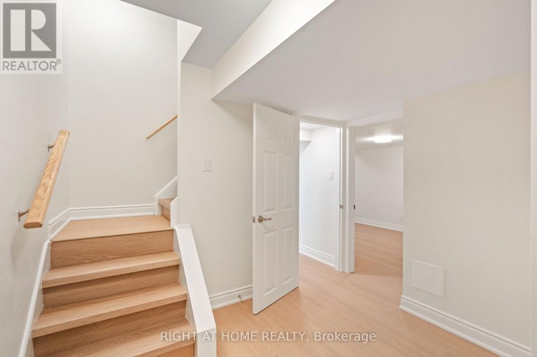 29378153/254-maude-street/almonte/mississippi-mills/ontario/K0A1A0_32