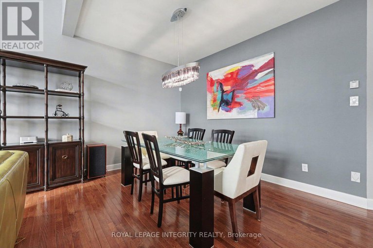 29434198/15-marsh-sparrow-private/morgans-grantsouth-march/ottawa/ontario/K2K3P1_14