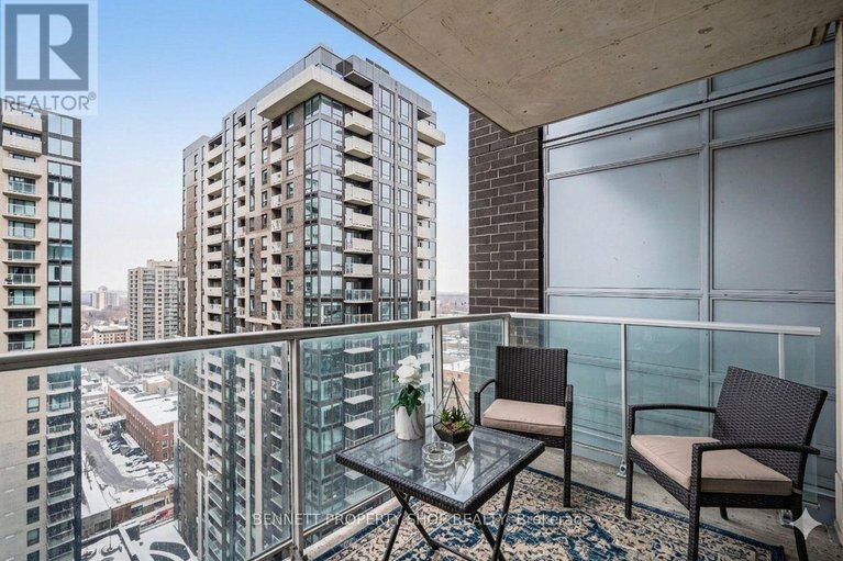 29428897/2005-242-rideau-street/sandy-hill/ottawa/ontario/K1N0B7_6