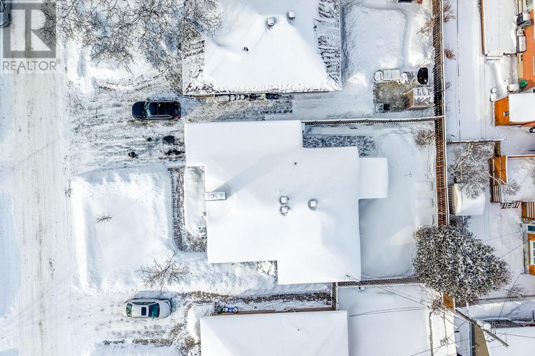 29310032/907-innswood-drive/mckellar-heightsglabar-park/ottawa/ontario/K2A3R9_41