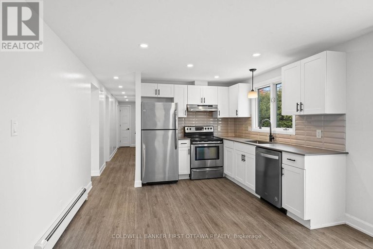 29689692/351-amiens-street/bilberry-creekqueenswood-heights/ottawa/ontario/K1E1P1_6