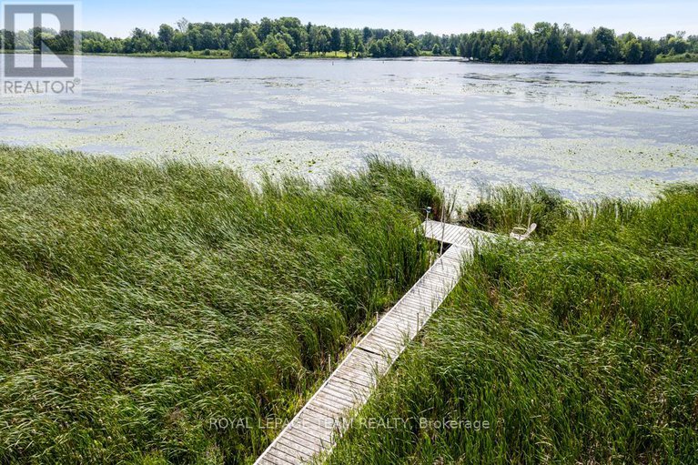 28677374/4636-donnelly-drive/rideau-twp-s-of-reg-rd-6-w-of-mccordick-rd/ottawa/ontario/K0G1N0_3