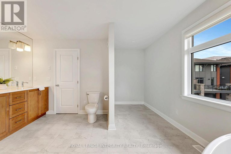 29380750/885-moses-tennisco-street/cfb-rockcliffe-and-area/ottawa/ontario/K1K5A2_45