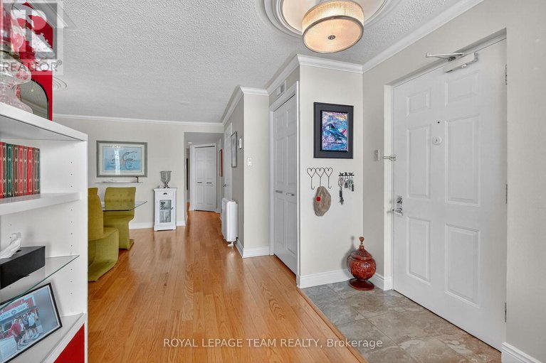 29088435/5-frank-street/ottawa-centregolden-triangle/ottawa/ontario/K2P0W8_8