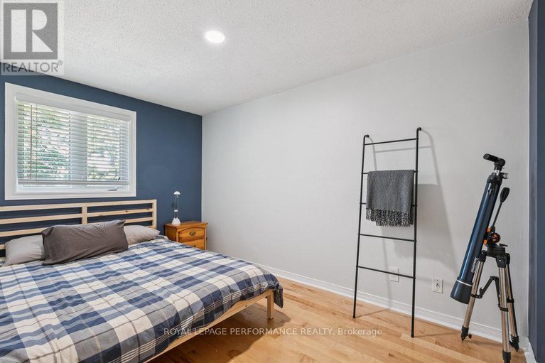 28575649/75-1646-du-sommet-place/chateauneuf/ottawa/ontario/K1C4Y9_32