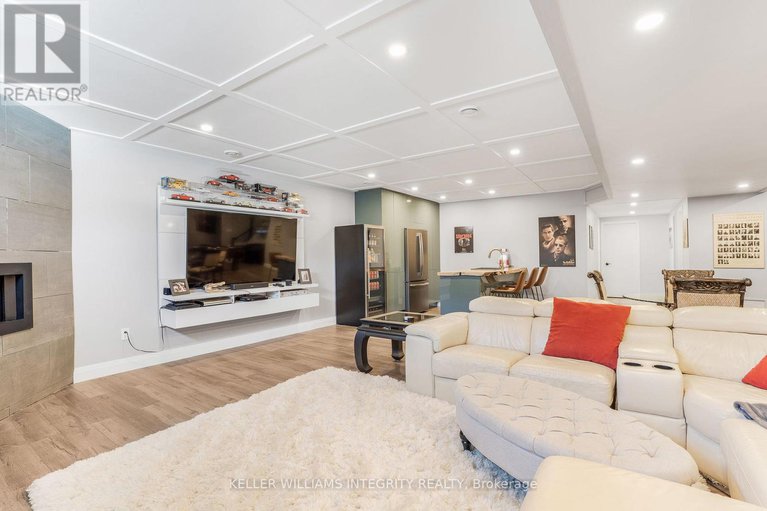 28399629/42-granite-street/clarencerockland-twp/clarence-rockland/ontario/K4K0H8_27