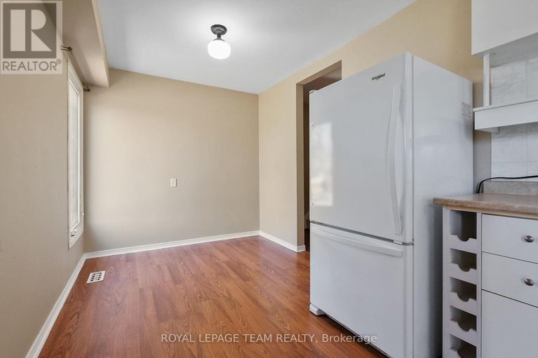 29658569/43-3205-uplands-drive-ne/hunt-club/ottawa/ontario/K1V9T3_13