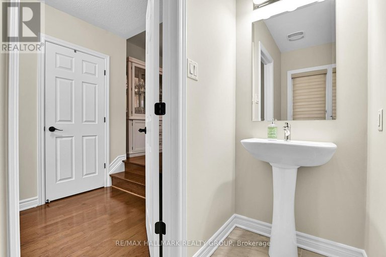 28495375/6341-renaud-road/orleans-village/ottawa/ontario/K1W0J4_4