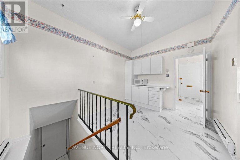 29292329/24-parkmount-crescent/sheahan-estatestrend-village/ottawa/ontario/K2H5T4_18