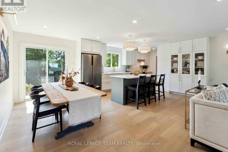 28439592/5282-hillcrest-drive/manotick-long-island-nicholls-island/ottawa/ontario/K4M1E9_5