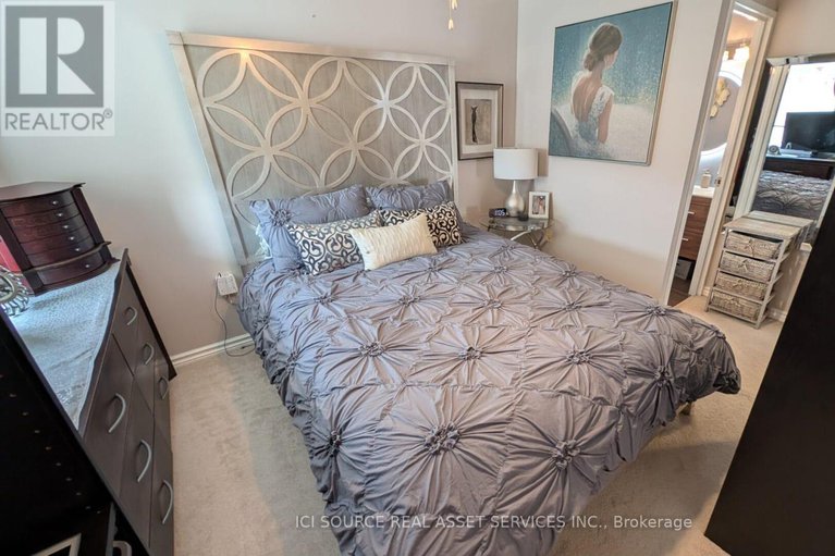 28706919/711-20-chesterton-drive/borden-farmstewart-farmcarleton-heightsparkwood-hills/ottawa/ontario/K2E6Z7_17
