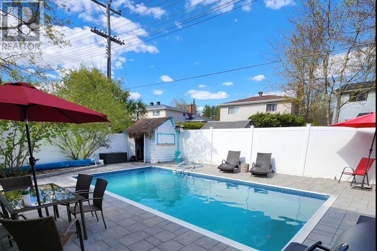 29629374/13-parklane-court/blackburn-hamlet/ottawa/ontario/K1B3H3_31