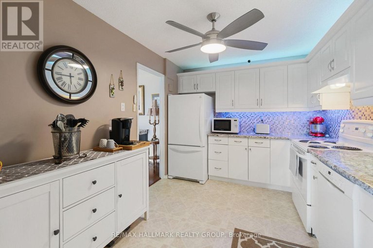 28316774/307-1485-baseline-road/copeland-park/ottawa/ontario/K2C3L8_19
