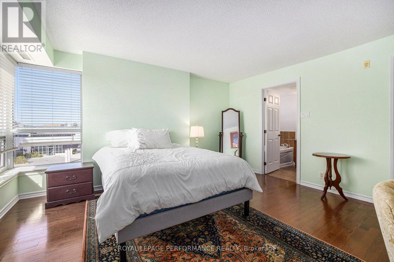 29080345/303-120-grant-carman-drive/borden-farmstewart-farmcarleton-heightsparkwood-hills/ottawa/ontario/K2E1C8_17