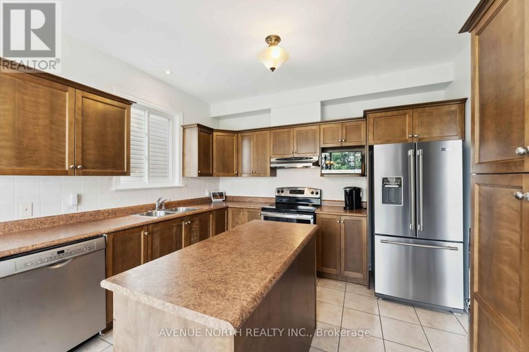 28444872/272-trail-side-circle/springridgeeast-village/ottawa/ontario/K4A5B1_11