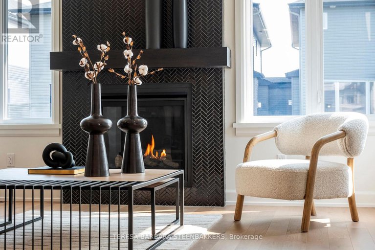 29176200/1063-acoustic-way/riverside-southgloucester-glen/ottawa/ontario/K4M0L6_8