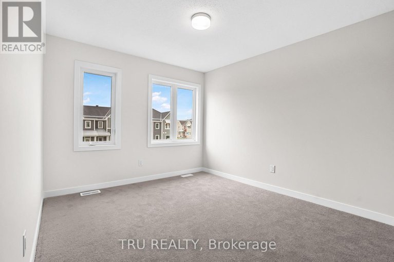 28989270/517-oldenburg-avenue/btwn-franktown-rd-fallowfield-rd/ottawa/ontario/K0A2Z0_20