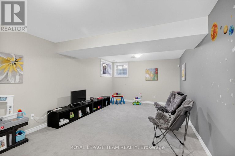 29426647/1591-carronbridge-circle/emerald-meadowstrailwest/ottawa/ontario/K2M0G5_40