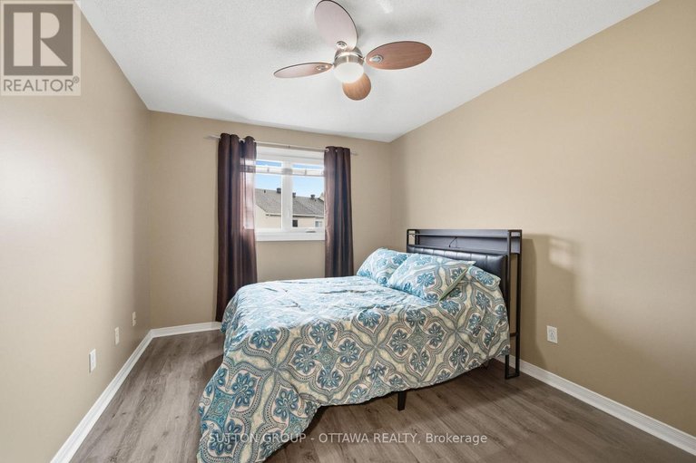 29623978/814-nesting-way/fallingbrookgardenway-south/ottawa/ontario/K4A3X2_22