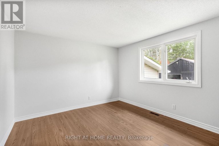 29647350/353-russell-road/clarencerockland-twp/clarence-rockland/ontario/K0A2A0_22