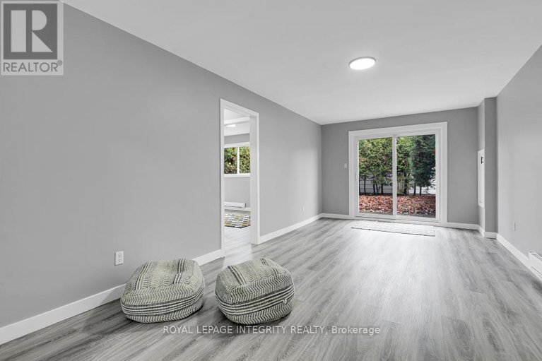 29079650/3-ashwick-court/craig-henrywoodvale/ottawa/ontario/K2G3S4_24