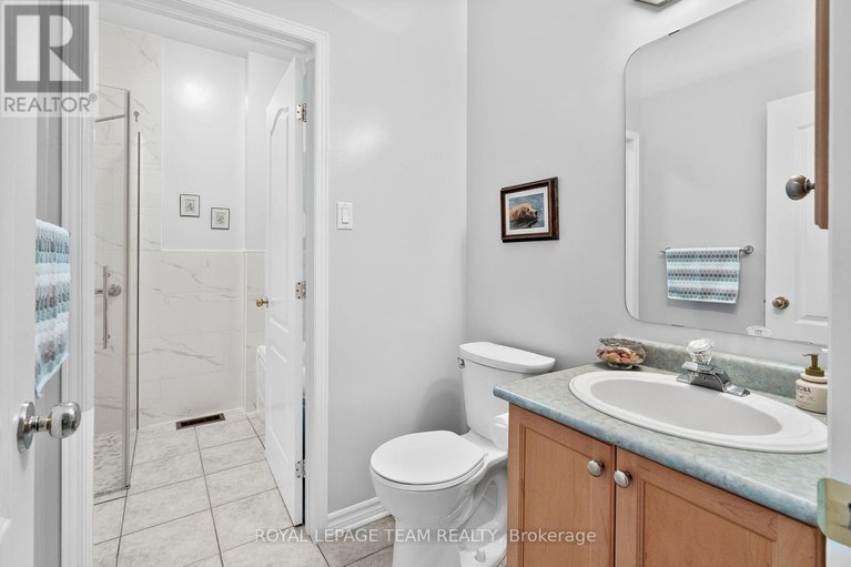 28339224/13-eileen-crescent/stittsville-central/ottawa/ontario/K2S1M3_17