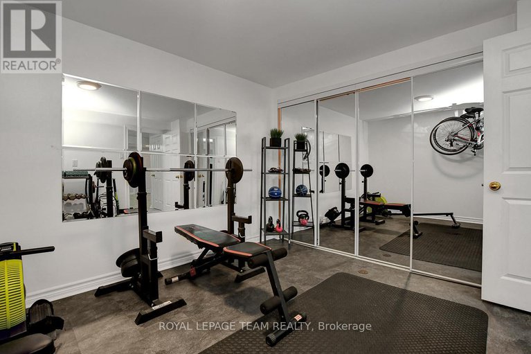 29433242/15-1302-alness-court/pineview/ottawa/ontario/K1B5H2_16