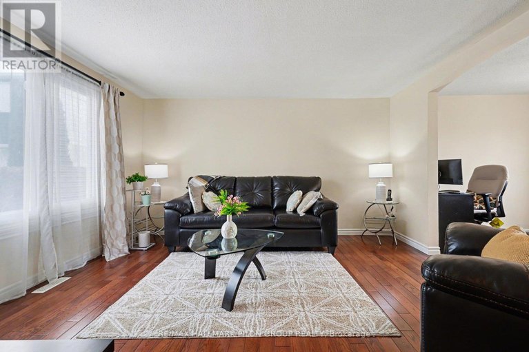 29659907/c-1540-beaverpond-drive/pineview/ottawa/ontario/K1B3R9_3