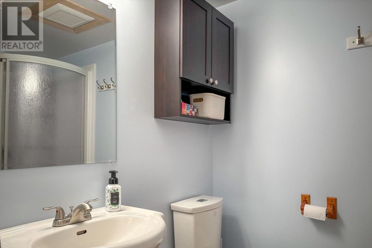 29493272/182-elk-street/renfrew/renfrew/ontario/K7V1A0_22