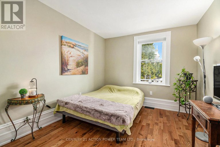 28777672/1674-landry-street/clarencerockland-twp/clarence-rockland/ontario/K0A1N0_25