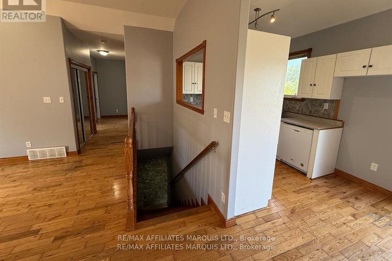 29248510/19249-county-road-2-road/south-glengarry-charlottenburgh-twp/south-glengarry/ontario/K0C2E0_10