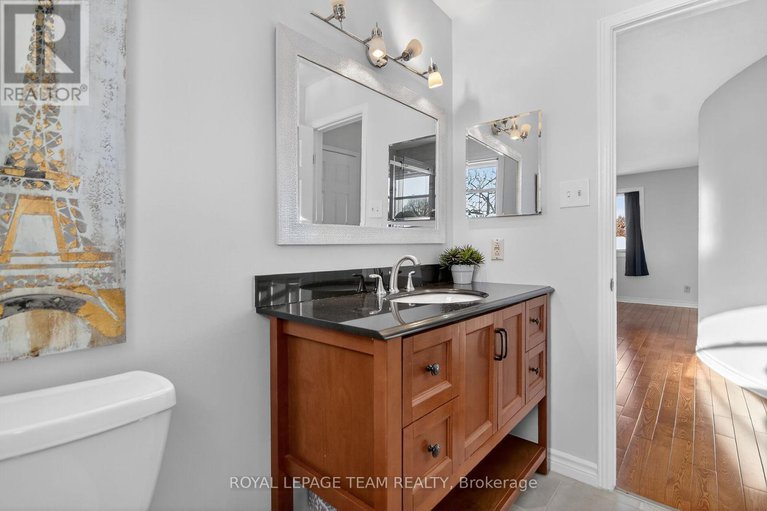 29430721/1604-proulx-drive/fallingbrookpineridge/ottawa/ontario/K4A1T5_24