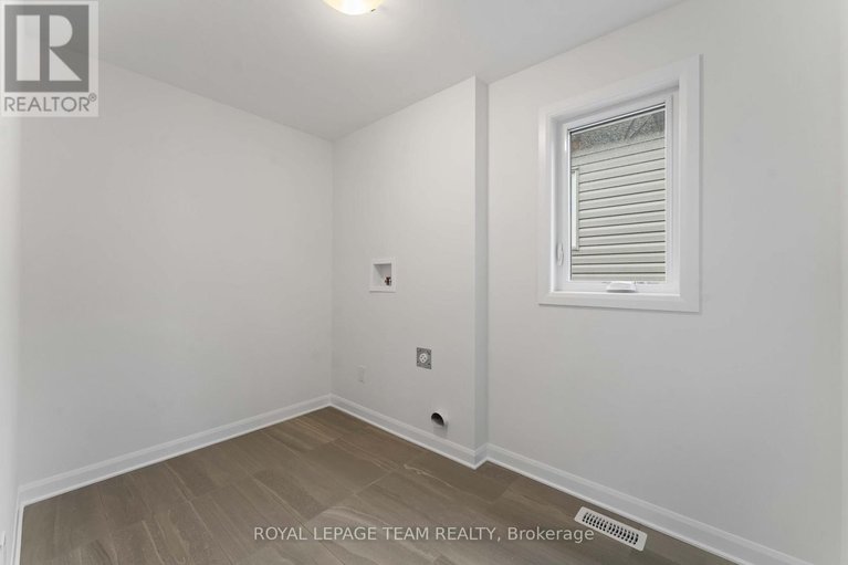 29547342/623-idyllic-terrace/avalon-east/ottawa/ontario/K4A5N9_19