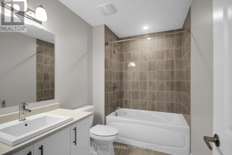 29135221/2029-allegrini-terrace/emerald-meadowstrailwest/ottawa/ontario/K2S1B6_23