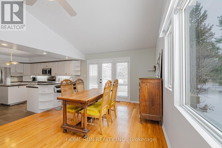 29168819/1545-sherruby-way/rural-kanata-central/ottawa/ontario/K2W1A9_20