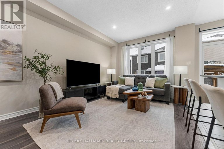 29359977/940-kilbirnie-drive/half-moon-bay/ottawa/ontario/K2J6G2_5