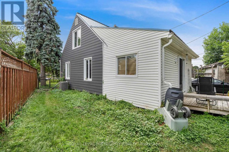 28965143/841-merivale-road/carlington/ottawa/ontario/K1Z5Z7_24