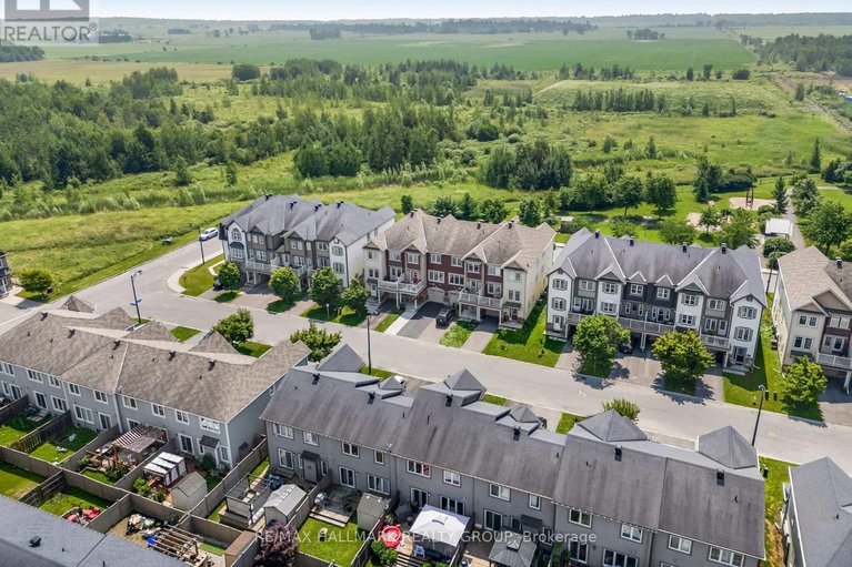 28798699/110-sunshine-crescent/notting-hillsummerside/ottawa/ontario/K4A0V3_31