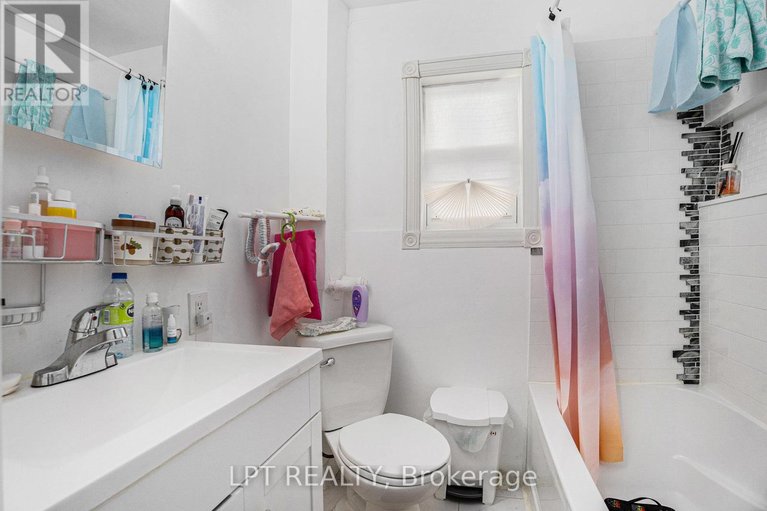 29671870/257-parkdale-avenue/hintonburg/ottawa/ontario/K1Y1G1_18