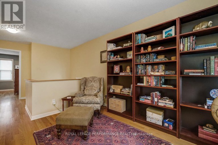 29081363/169-arcola-private/overbrookcastle-heights/ottawa/ontario/K1K4W9_28