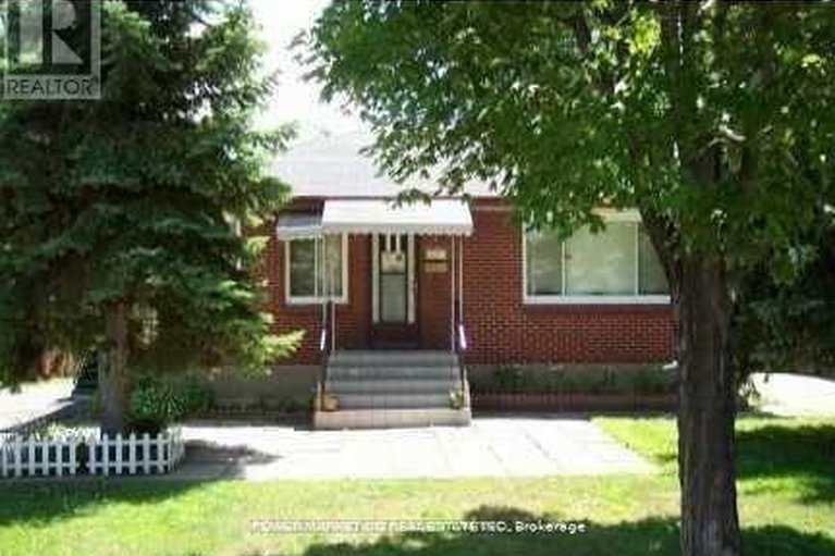 28660140/320-fullerton-avenue/overbrookcastle-heights/ottawa/ontario/K1K1K3_3