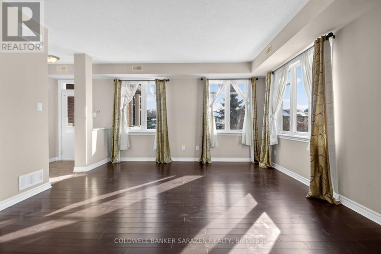 29290169/6-3785-canyon-walk-drive/riverside-southgloucester-glen/ottawa/ontario/K1V2M4_12