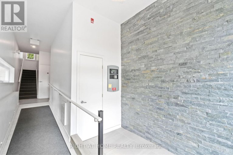 29386107/305-22-perkins-street/west-centre-town/ottawa/ontario/K1R7G5_21