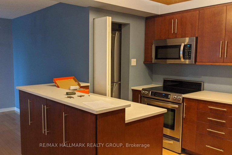 28602986/704-200-bay-street/ottawa-centre/ottawa/ontario/K1R7W8_8