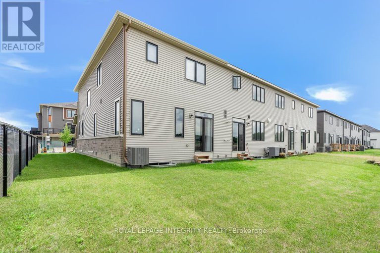 28622673/247-elsie-macgill-walk/rural-kanata-central/ottawa/ontario/K2W0L4_27