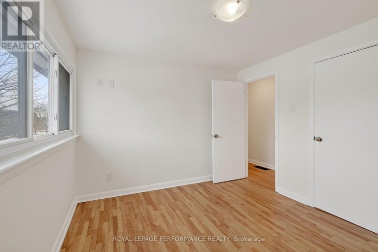 29574553/630-borthwick-avenue/castle-heightsrideau-high/ottawa/ontario/K1K2L9_23