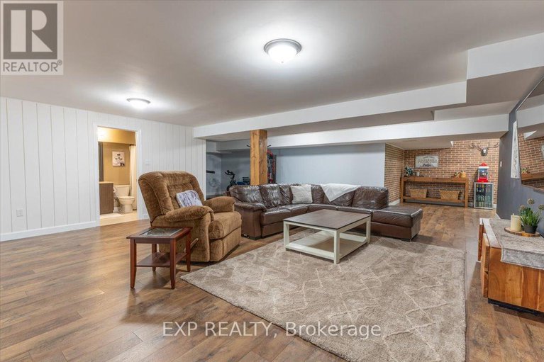 28879603/6719-deer-run-place/rideau-twp-s-of-reg-rd-6-w-of-mccordick-rd/ottawa/ontario/K0A2T0_36