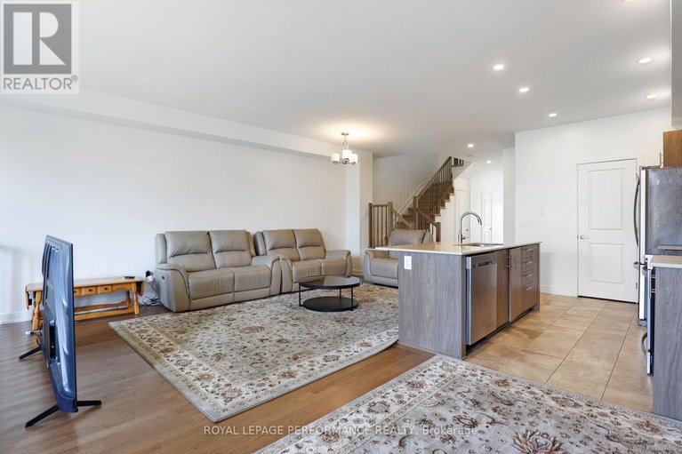 28788719/471-fernside-street/leitrim/ottawa/ontario/K1T0M1_17